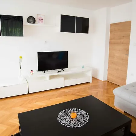 דירה Apartma Ela